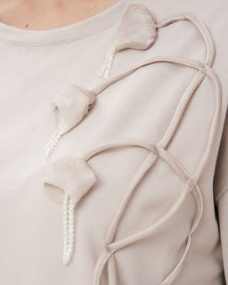 Футболка с объёмными цветами FAS005 - Sahar art lab фото 2