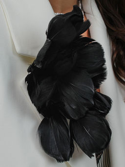 Авторская Брошь с натуральным перьям премиального качества
