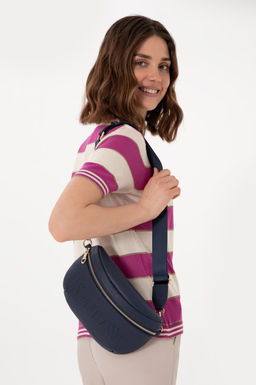 Kad_n Lacivert _anta Sepette S_rpriz _ndirim