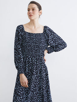 Kare Yaka ?i?ekli Elbise