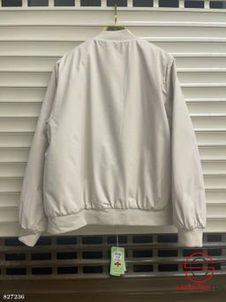 Куртка женская весенняя