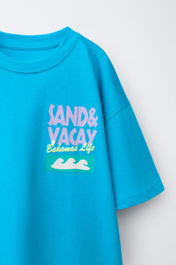 CAMISETA ESTAMPADO TEXTO / Azul / Blanco