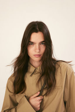 Camisa cropped con cordon de ajuste - H&m фото 3