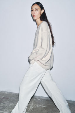 OVERSIZED WOOL AND CASHMERE SWEATER - Zara фото 4