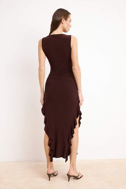 TRENDYOLMILLA Siyah Bodycone S?f?r Kol Y?rtmacl? F?rf?r Detayl? Esnek Kal?n Sandy Maxi Kalem Elbise TWOSS24EL00688  фото 43