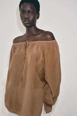 BLUSA CON LINO ZW COLLECTION / Toffe - Zara фото 2