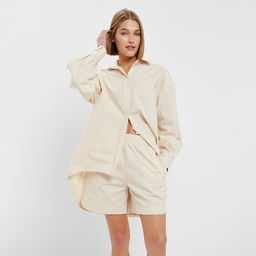 Костюм женский (рубашка, шорты) MINAKU: Oversize, молочный, размер 44