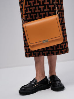 Сумка через плечо Deboro 30532 оранжевый карандаш