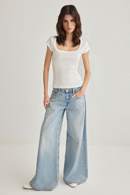 Trendyolmilla Ekru Kare Yaka Fitted/Vucuda Oturan Orme Bluz TWOSS25BZ00020 фото 2