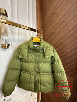 Куртка женская весенняя