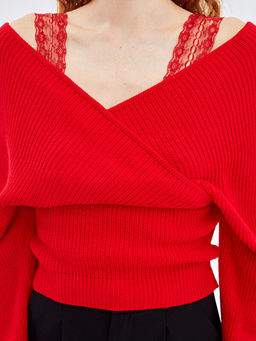 Kruvaze Yaka Kad?n Triko Kazak