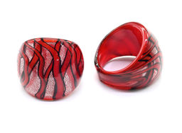 Стеклянное кольцо модель 4 цв.красный Радуга камня