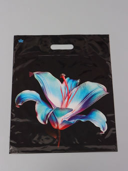 Цена за 50 шт. Пакет подарочный Лила полиэтиленовый с вырубной ручкой, 45?38 см 55 мкм