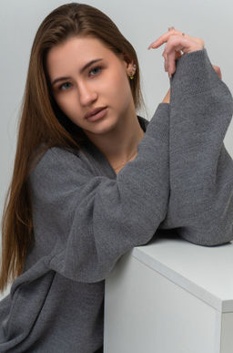 Женский удлиненный джемпер оверсайз с V-вырезом Happyfox - Happy fox фото 8