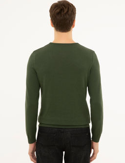 Базовый трикотажный свитер приталенного кроя цвета хаки с круглым вырезом - Cacharel фото 10