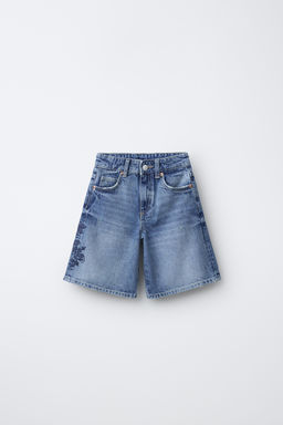 BERMUDA DENIM FLORES BORDADAS ROTOS / Azul