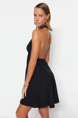 TRENDYOLMILLA Siyah Mini Dokuma S?rt Dekolteli Plaj Elbisesi TBESS23EL00061  фото 12