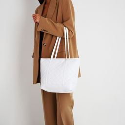 Сумка - шоппер женская на молнии, 35×12×27 см, со стёжкой, белая