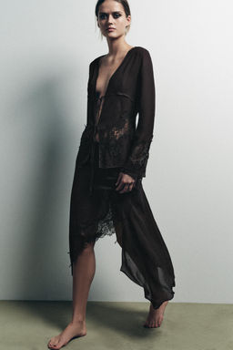 ASYMMETRIC GEORGETTE LACE SKIRT