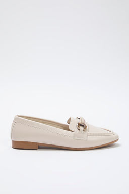 Trendyol Shoes Siyah Metal Aksesuar Detayl? Rugan Ekstra Rahat Kad?n Loafer Ayakkab? TAKSS25LA00015 - Trendyolmilla фото 5