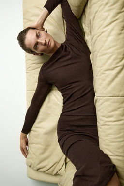 100% WOOL MIDI DRESS - Zara фото 6