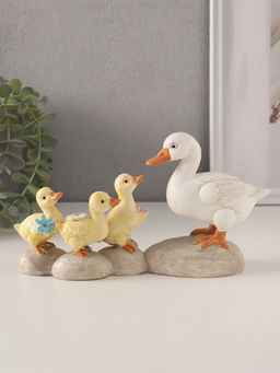 Фигурка полистоун Уточка с утятами на камешках, 21?6.5?11 см