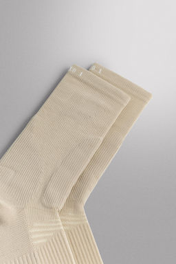 CALCETINES T?CNICOS ENTRENAMIENTO PACK 2 / CRUDO