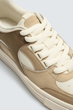 RETRO TRAINERS