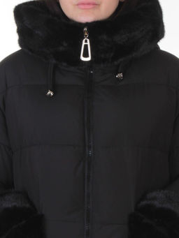 6093 BLACK Куртка зимняя женская оверсайз (200 гр. холлофайбер)