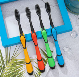 Зубная щетка с бамбуковым углем (1 шт.)