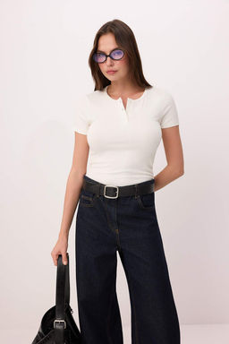 Wardrobe Essentials-Ekru Fitted/Vucuda Oturan K?sa Kollu Dugmeli Yumusak Orme Bluz TWOSS26BZ00333 - Trendyolmilla фото 9