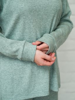 Пуловер трикотажный зеленый с манжетами - Odis фото 10