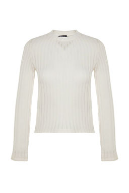 Trendyolmilla Bordo Transparan Triko Gorunumlu Kumas Regular Boy Bisiklet Yaka Orme Bluz TWOAW24BZ00094 фото 14