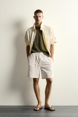 BERMUDA JOGGER CINTURA COMBINADA / Blanco