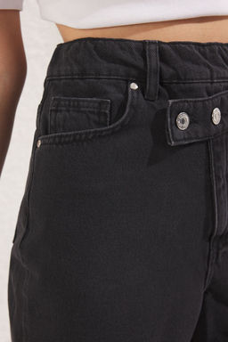 TRENDYOLMILLA Siyah More Sustainable Y?rt?kl? Kruvaze Yuksek Bel Denim Sort TWOSS25SR00047 фото 4