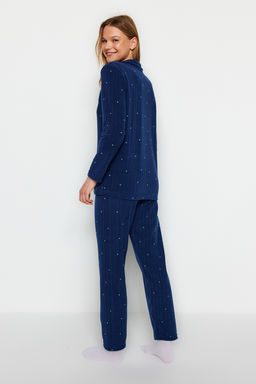 Trendyolmilla Lacivert Puantiyeli Hayvan Bask?l? Polar K?sl?k Orme Pijama Tak?m? THMAW24PT00176