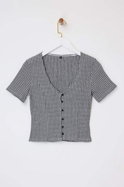 Teen Siyah Ekose Fitted/Vucuda Oturan Dugmeli K?sa Kollu Buzgulu Dokulu Orme Bluz TWOSS26BZ00031