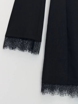 Приталенное платье мини с кружевом / Zarina  фото 9