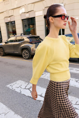 JERSEY PUNTO MANGA ABULLONADA / Amarillo - Zara фото 3