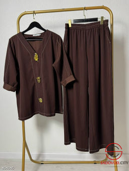 Костюм женский (блузка и штаны)