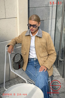 Замшевая весенняя куртка