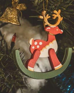 Елочные игрушки - Олень на качалке 3020