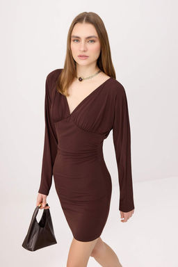 Kahverengi Bodycon V Yaka Uzun Kollu Buzgulu Mini Esnek Orme Elbise TWOSS26EL00630 - Trendyolmilla фото 2