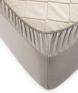 Трикотажная простынь на резинке