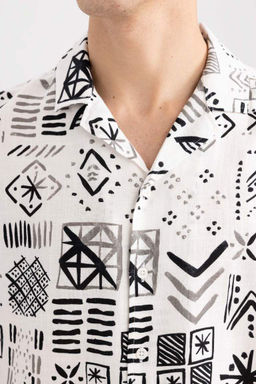 Хлопковая рубашка с коротким рукавом и принтом с вязаным крючком воротником обычного кроя - Defacto фото 9