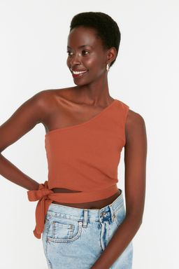 Trendyolmilla Tarc?n Tek Omuz Fitted/Vucuda Oturan Baglama Detayl? Fitilli Orme Bluz TWOSS22BZ1558 фото 12