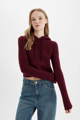 Женский однотонный укороченный трикотажный свитер обычного кроя с капюшоном - Defacto фото 3