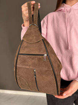 Сумка-рюкзак женская из телячьей кожи