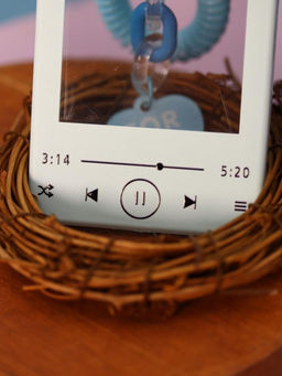 Футляр для карт с брелоком ПО ПЛАНУ. "Forever song", white