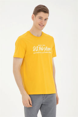 Мужская шафрановая футболка